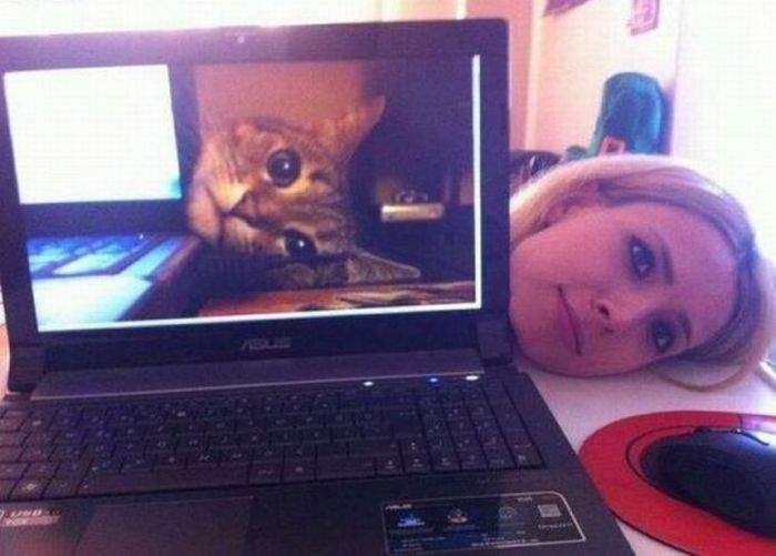 Две киски...